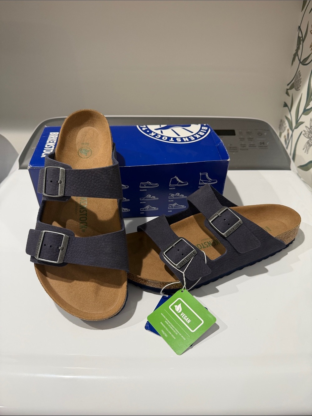 NWT BIRKENSTOCK ARIZONA SANDAL